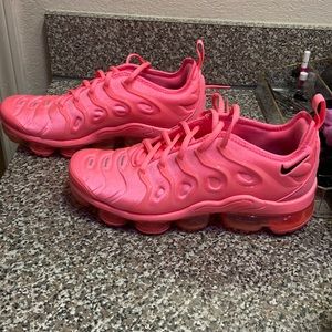 Sunset, pulse pink vapor air max